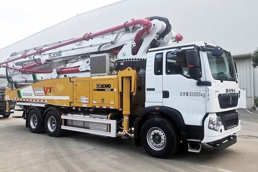 Cần bơm bê tông tại công trình, xe bơm cần Kim Thịnh tầm với 28m đến 52m